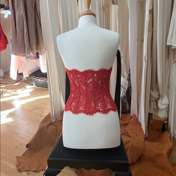 Red strapless imported French alencon lace corset - Picture 4 of 5
